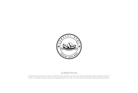 Vintage Retro Coffee Bean for Cafe Restaurant Bistro Farm Product Label Logo Design Vectorのイラスト素材