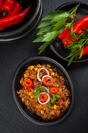 Chilli con carne cooked in the panの写真素材