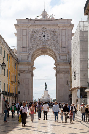 Lisbon, Portugal - June 02 2018: The Rua Augusta Arch (Portuguese: Arco da Rua Augusta) is a stone, triumphal arch-like, historical building and visitor attraction on the PraÃ§a do ComÃ©rcio.のeditorial素材