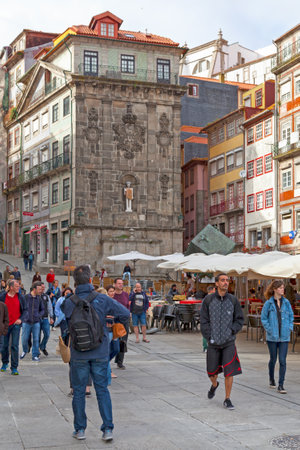 Porto, Portugal - June 04 2018: The Ribeira Square (Portuguese: PraÃ§a da Ribeira) is a town square included in the historical centre of the city, designated World Heritage by UNESCO.のeditorial素材