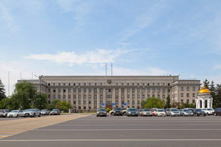 Irkutsk, Russia - July 27 2018: The House of Soviets and the Chapel of Our Lady of Kazan opposite Kirov Square.のeditorial素材