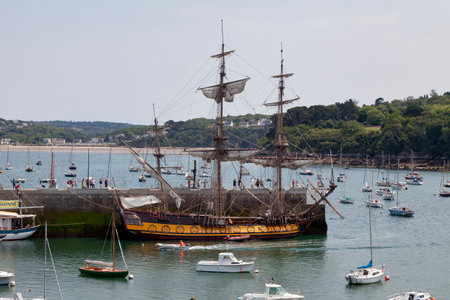 Douarnenez, France - July 17 2022: The frigate Shtandart (Russian: Ð¨ÑÐ°Ð½Ð´Ð°ÑÑÑ) is modern replica of the first ship of Russia's Baltic fleet initially launched in 1703. She was moored at the Port of Rosmeur during the Douarnenez maritime festival.のeditorial素材