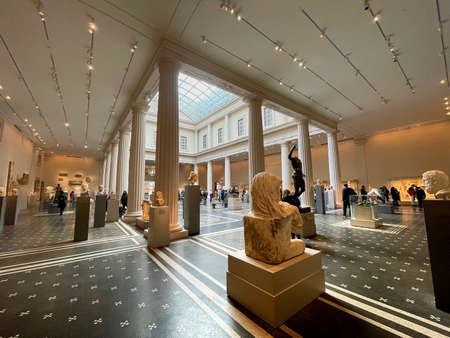 New York, NY - USA - Feb 5, 2022 Interior view of the historic Metropolitan Museum of Art of New York City, colloqui.ally "the Met", the largest art museum in the Western Hemisphereのeditorial素材