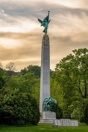 Montclair, NJ - USA - May 13, 2023  Sunset view of Soldiers and Sailors Memorial in Edgemont Park featuring the tall granite obelisk Winged Victory. Designed by sculptor Charles Keck in 1925.のeditorial素材