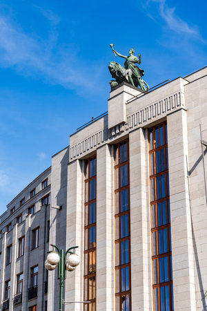 Prague, Bohemia â CZ â June 3, 2023 The functionalism styled headquarters of the Czech National Bank (ÄeskÃ¡ nÃ¡rodnÃ­ banka) the central bank and financial market supervisor in the Czech Republic.のeditorial素材
