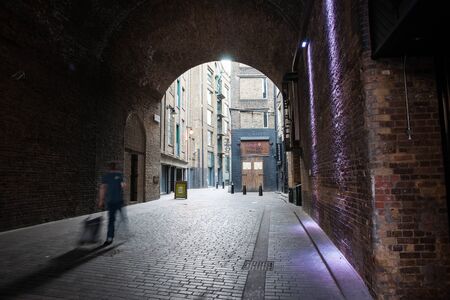 Tunnel, Clink Street, Southwark, Londonのeditorial素材