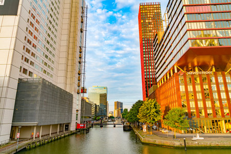 Rotterdam Netherlands - August 23 2017; Contemporary high-rise commercial architecture on Wijnhaven waterway in cityのeditorial素材