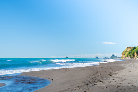 Oakura Beach on North Island west coast, Taranaki New Zealand.のeditorial素材