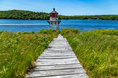 Squirrel Point Light is a lighthouse marking the southwestern point of Arrowsic Island on the Kennebec River. It was established in 1898, and is listed on the National Register of Historic Places.の写真素材