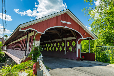 The West Swanzey Covered Bridge (also known as the Thompson Bridge) is a historic wooden covered bridge carrying Main Street over the Ashuelot River in West Swanzey, New Hampshire.の写真素材