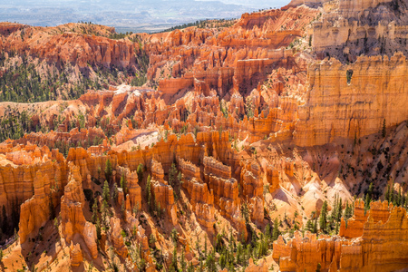 Along the Bryce Canyon National Park in Utah there are multiple lookouts and overlooks to see down into the canyon.の写真素材