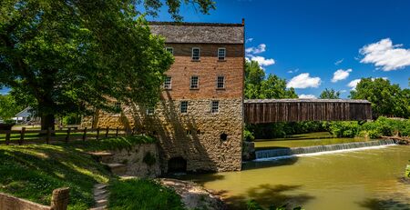 The Bollinger Mill State Historic Site is a state-owned property preserving a mill and covered bridge that pre-date the American Civil War in Burfordville, Cape Girardeau County, Missouri.の写真素材