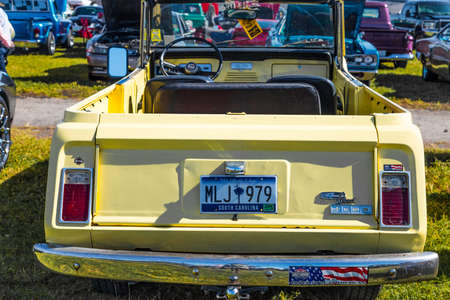 1968 Jeepster Commando at the Fall 2018 Daytona Turkey Run.のeditorial素材