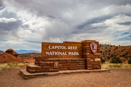 Capitol Reef National Park, Utah, USA - June 24, 2020: The official National Park Service sign that marks the entrance to Capitol Reef National Park in Utahのeditorial素材