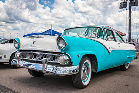 Lebanon,TN - May 14, 2022: Low perspective front corner view of a 1955 Ford Fairlane Crown Victoria Skyliner Hardtop Sedan at a local car show.のeditorial素材