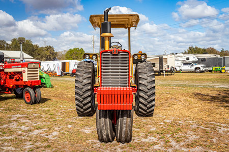 Fort Meade, FL - February 23, 2022: 1969 International Harvester Farmall 1456 Turbo at local tractor showのeditorial素材