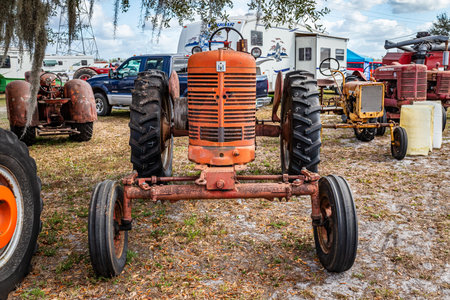 Fort Meade, FL - February 23, 2022: 1952 International Harvester Farmall Super M at local tractor showのeditorial素材