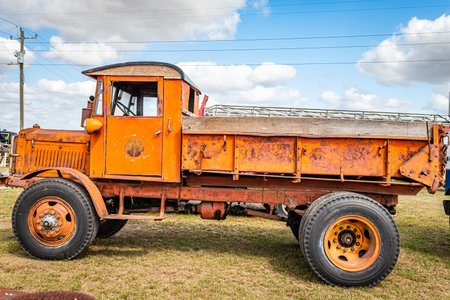 Fort Meade, FL - February 23, 2022: Oshkosh 4x4 Dump Truck at local tractor show.のeditorial素材