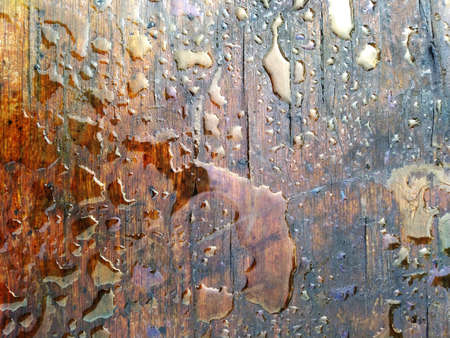 raindrops on wooden table topの写真素材