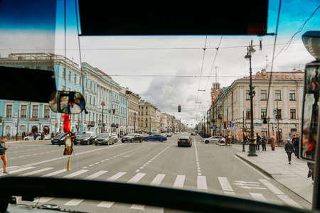 Saint Petersburg, 17 September - 2021. View from the bus window. City sightseeing bus tourのeditorial素材