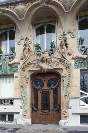 Editorial: 29 AVENUE RAPP, PARIS, FRANCE, February 12, 2017 - Entrance of the Lavirotte Building in Art Nouveau styleのeditorial素材