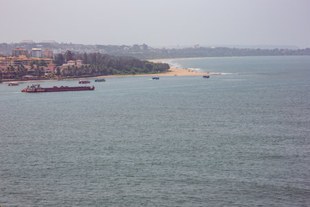 Editorial: VEREM, GOA, INDIA, April 11, 2017 - Panjim and the Mandovi River seen from Fort Reis Magosのeditorial素材