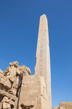 Looking up at the Obelisk of Hatshepsut in the Temple Complex of Karnakの写真素材