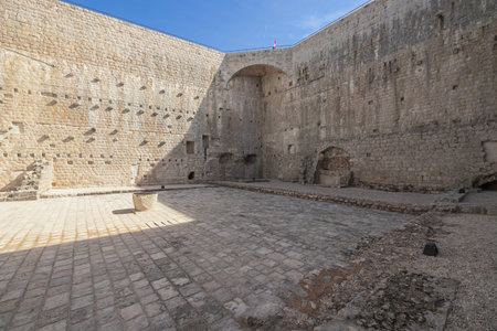 The courtyard of Ston Castle at the entrance of the townのeditorial素材