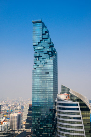 Bangkok, Thailand - January 28, 2019 : Mahanakhon is the new highest building in Bangkokのeditorial素材