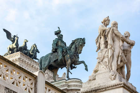 Roma, Italy, 25/11/2019: The Victorian, sculptures of Piazza Venezia in Rome, with bronze statue of Victor Emmanuel IIのeditorial素材