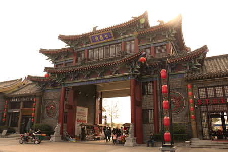 Chinese gateway at Qishengjiao in Kaifeng, Henan, Chinaのeditorial素材