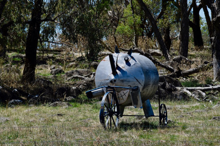 A water tank in the middle of a bush in the Australian bushのeditorial素材