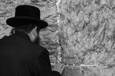 Western Wall, Jerusalem, Israel 03.04.2015: Western Wall Jerusalem is also called the wailing wall or wall of weeping. It is one of the holiest sites for jews and located at Jerusalem Temple Mount, which is also claimed by Muslims as one of their most impのeditorial素材