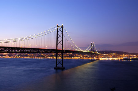 The 25 de Abril Bridge   is a suspension bridge connecting the city of Lisbon, capital of Portugal,...