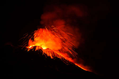 Etna eruptionの写真素材