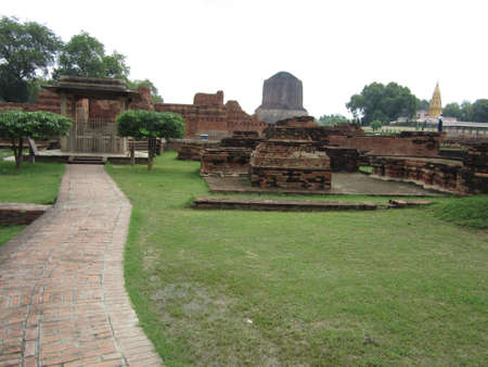 Buddhist Architectural ruins at Saranath , Varanashi India の写真素材