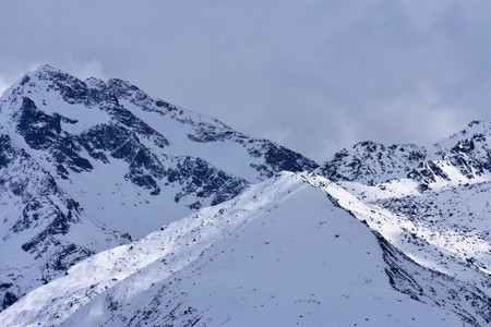 Snowy mountains view from manali.の写真素材
