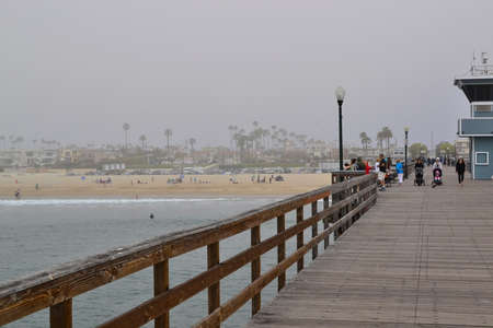on pier looking back at the city of Seal Beach,CAのeditorial素材