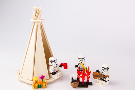 Nonthabure, Thailand - June, 23, 2016: Lego star wars camping vacations.The lego Star Wars mini figures from movie series.Lego is an interlocking brick system collected around the world.のeditorial素材