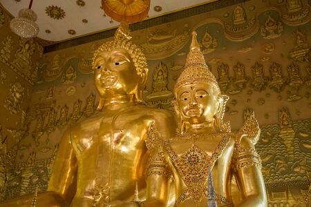 Ayutthaya, Thailand - March, 11, 2017 : Golden buddha statue in Wat cheing len temple Thailandの写真素材