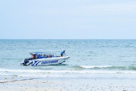 Rayong, Thailand - April, 28, 2017 : Speedboat drivers are checking speed boats for tourists at  the island to the Koh Samet island, Rayong, Thailandのeditorial素材