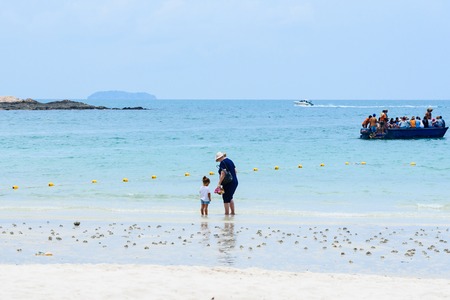 Rayong, Thailand - April, 28, 2017 : View of Vongdeuan beach at the Koh Samet island, Rayong, Thailandのeditorial素材