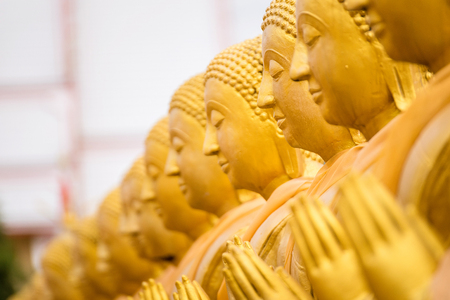 Nakhon Nayok, Thailand - July, 16, 2017 : Sculpture Figures Buddhist Monks. Budha and 1250 Monks, at Phuttha Utthayan Makha Bucha Anusorn Nakhon Nayok, Thailand.のeditorial素材