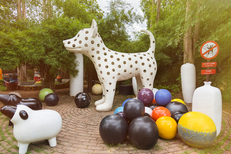 Ratchaburi, Thailand - July, 23, 2017 : Giant ceramic dog sculpture in Tao Hong Tai ceramic factory the famous attraction at Ratchaburi, Thailandのeditorial素材