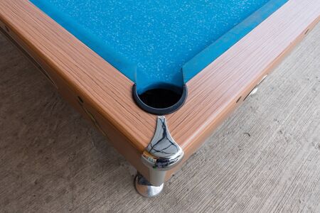 Corrner of table snooker hole