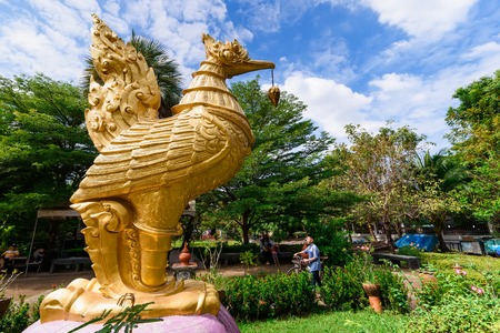 Nonthaburi, Thailand - December, 17, 2017 : Himmapan creature statue at Wat Phai Lom Buddhist Temple at Koh Kret Nonthaburi, Thailand.のeditorial素材