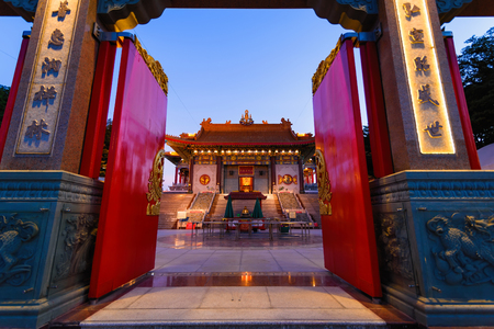 Nonthaburi, Thailand-December, 31, 2017 : The front door of Wat Borom Racha Kanchana Phisake.Most beautiful and detailed asian style Chinese Temple architecture Buddhist temple at Nonthaburi, Thailandのeditorial素材
