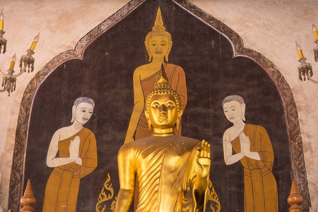 Phetchaburi, Thailand - March, 26, 2018 : Golden Buddha statue of Wat Phra Sri Mahathat Woramahawihan temple in Phetchaburi, Thailandのeditorial素材