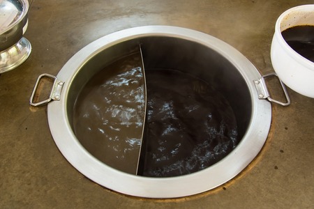 Large Sized Stainless Steel Noodle Pot with Boiling Soup