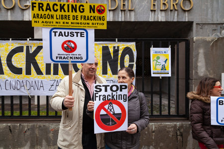 Zaragoza, Spain - January 01, 2014. Fracking no citizen platform, Aragon free of fracking, demonstrates in front of the Ebro Hydrographic Confederation, against hydraulic fracturing.のeditorial素材